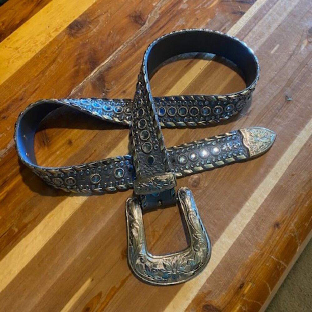 Kippy Baby Blue swaroski crystals, gently used in excellent conditon 32"